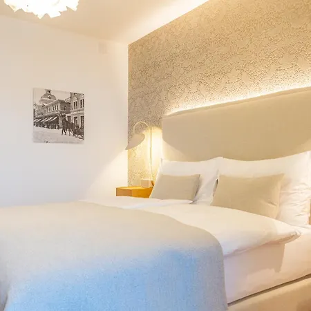 Edelweiss Hotel 2*